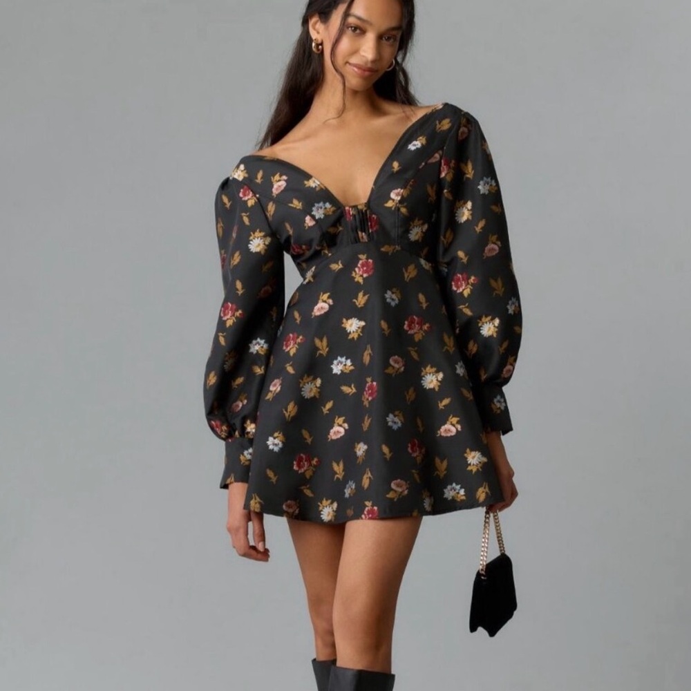Sculpted V Neck Aline Mini Black Floral Dress Maeve by Anthropologie Size 4 NEW